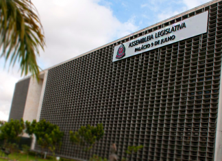 Projeto que reajusta em 3,5 salário de agentes penitenciários continua tramitando na Alesp