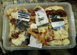 ASPs encontram celular no sabão em pó, estimulante sexual em chinelo e impressões de redes sociais na comida