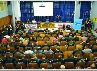 Por valorização e reajuste salarial, servidores penitenciários lotam Assembleia Legislativa