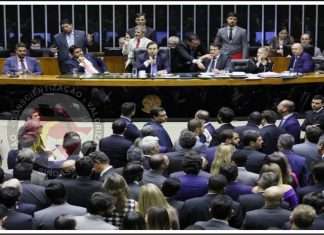 Votação da PEC da Polícia Penal poderá ocorrer hoje no plenário da Câmara