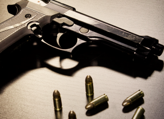 Interessados em renovar porte ou documentação para compra de armas podem procurar o sindppesp