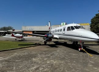 A ligação do hangar de avião do PCC com PMs e Forças Armadas