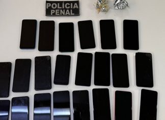 Advogado é detido por policiais penais com 22 celulares na área externa do presídio de São Cristóvão